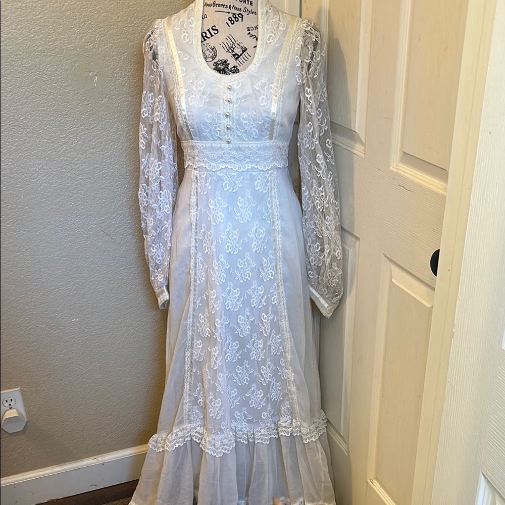 Gunne Sax White Lace Long Sleeve Dress